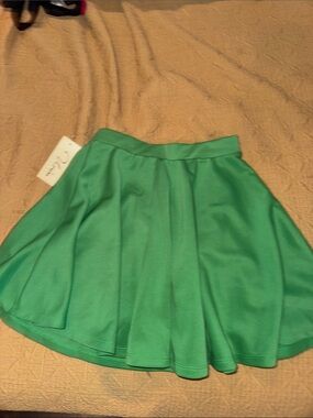 Old Navy Bright Green Circle Skater Skirt